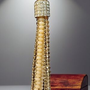 Elegant Gold and Cream Beaded Necklace